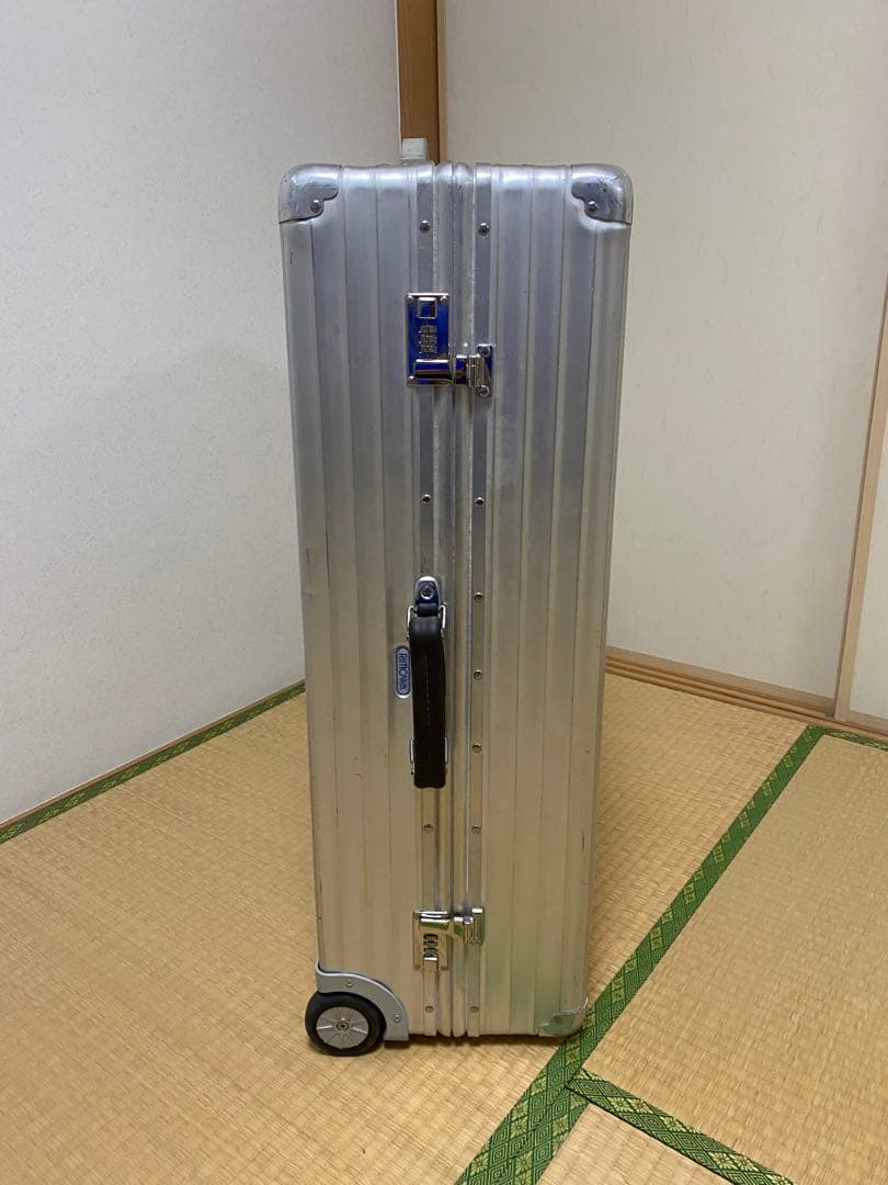 リモワ クラシックフライト 104L