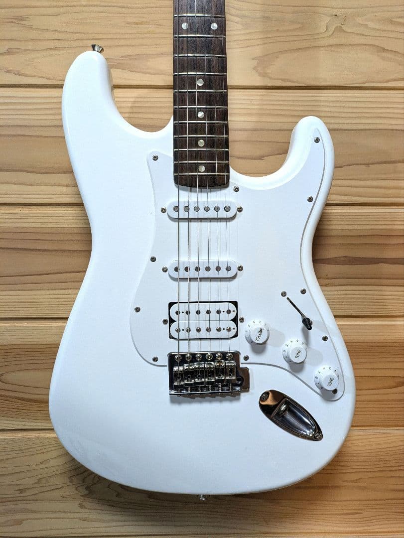 Squier ストラトキャスター SSH Affinity