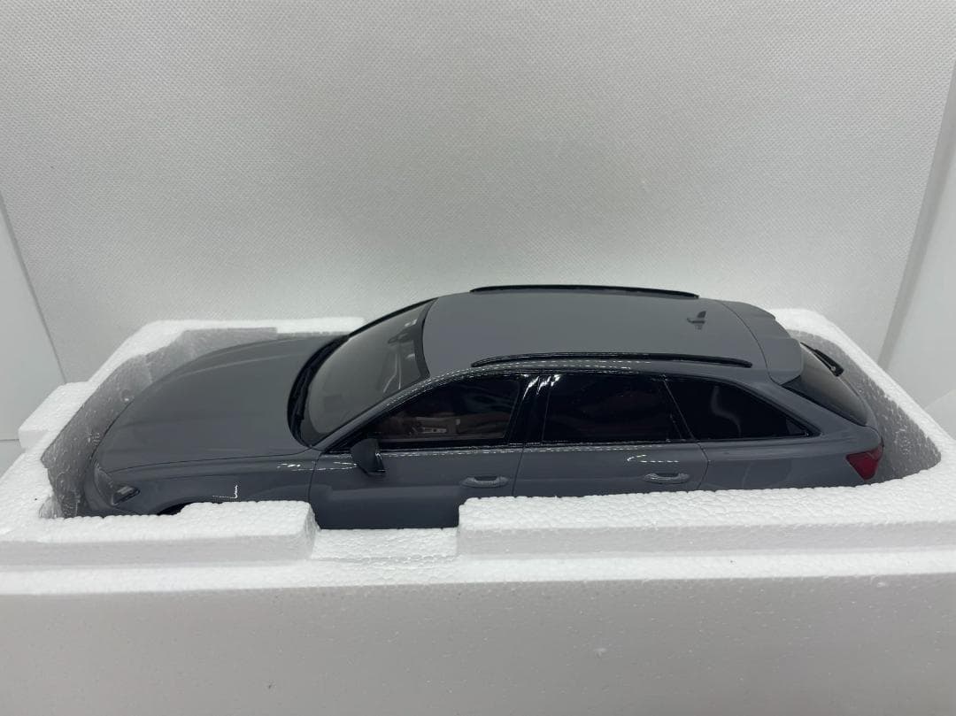 701-016 GT-Spirit 1/18 アウディ RS6 C8 AVANT