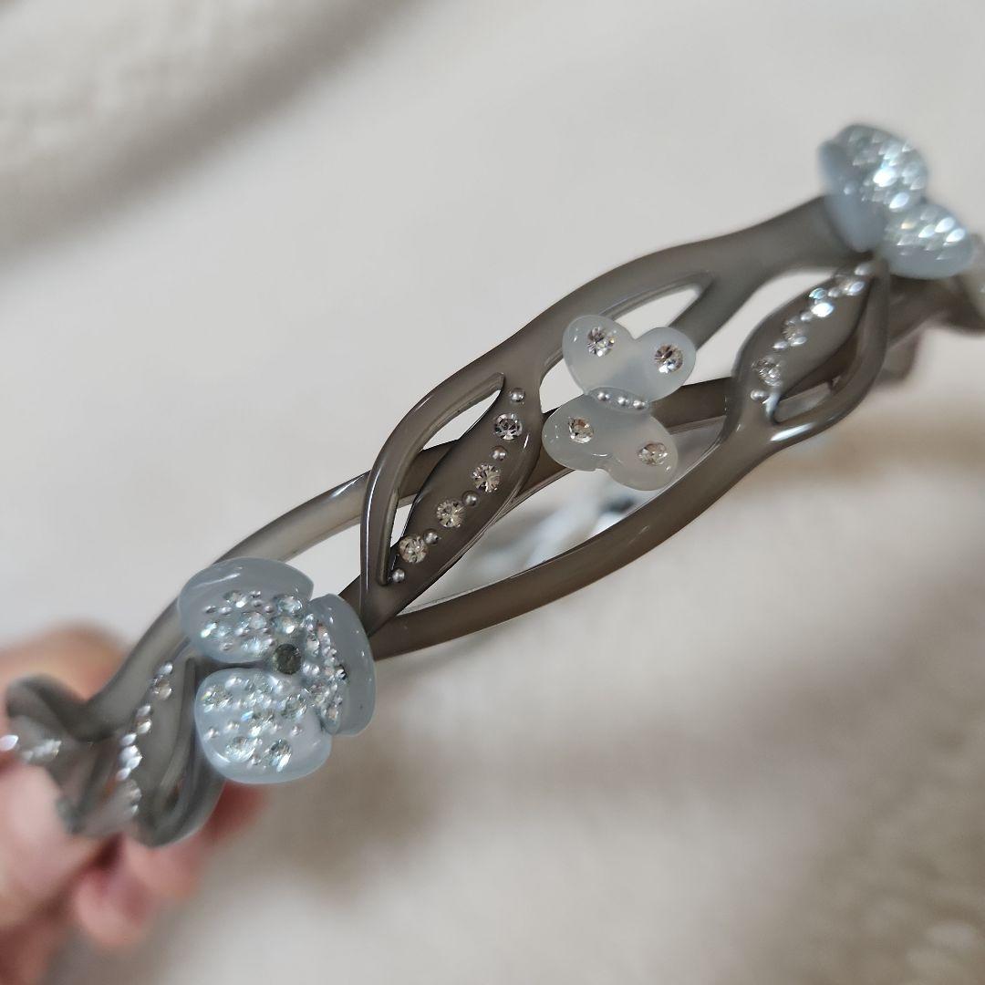 アレクサンドルドゥパリ　グレーのカチューシャ