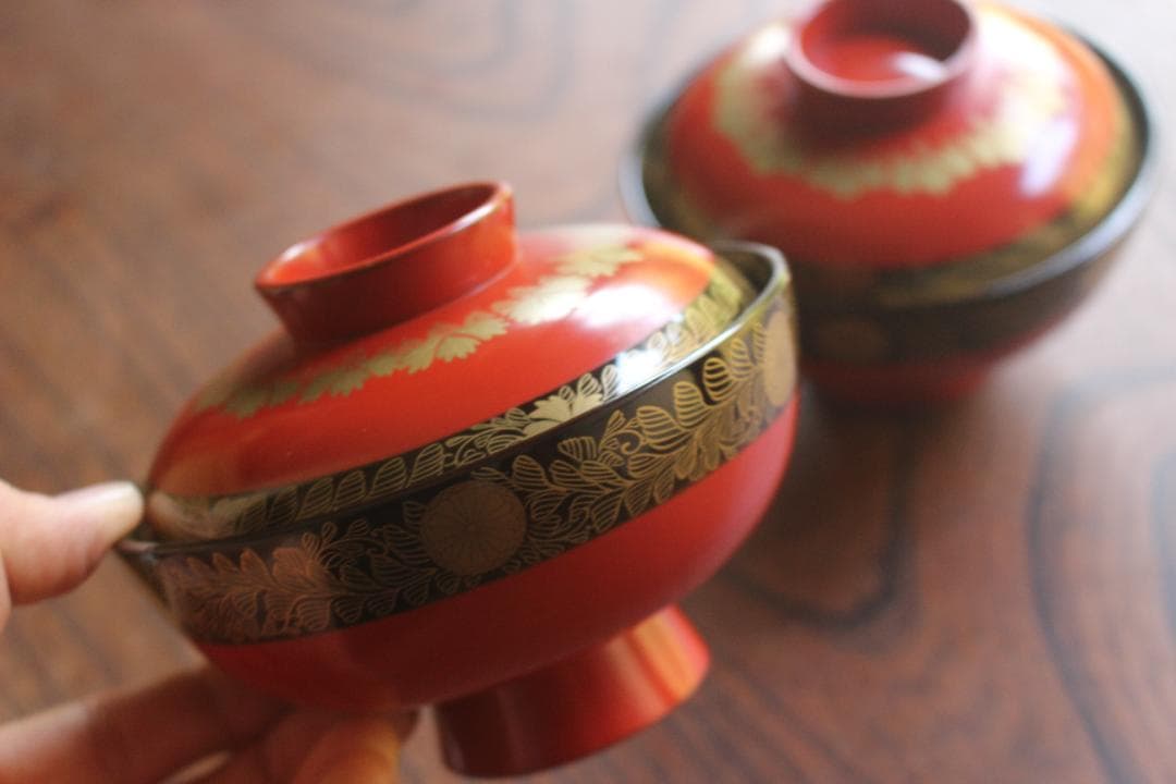 時代逸品！上質朱漆に極上菊桐唐草蒔絵の映えるお椀2点（検輪島塗京塗高台寺蒔絵