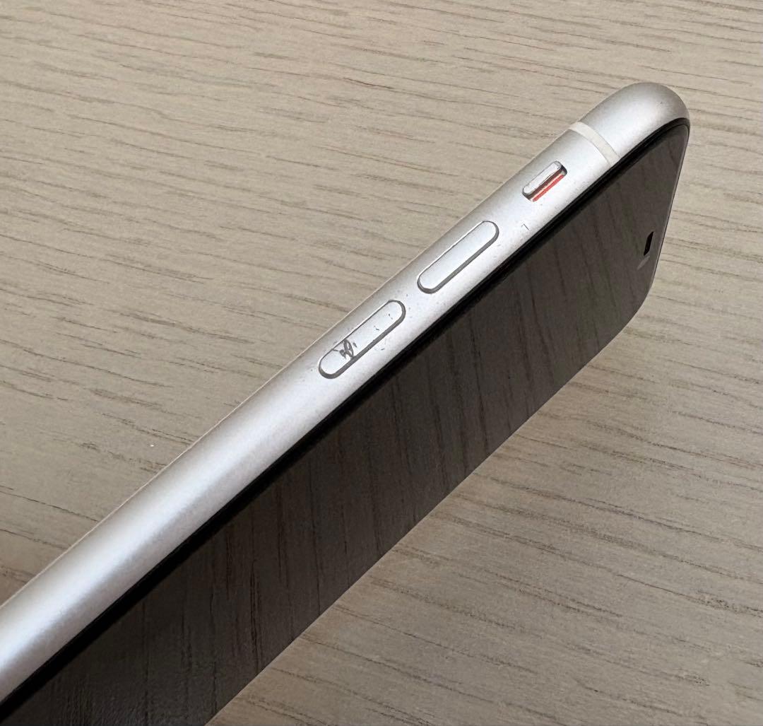 《側面キズあり》《本体のみ》iPhone11 128GB ホワイト SIMフリー