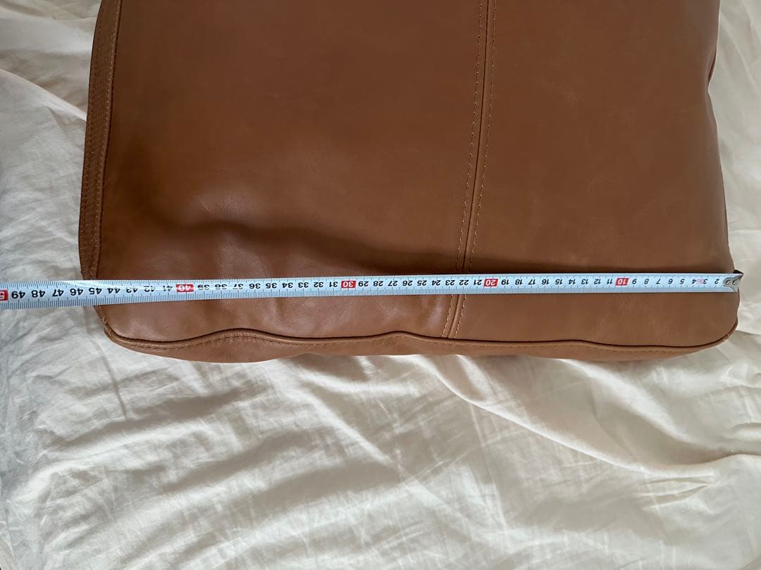 や*ま様 ウニコ　unico レザークッション　本革　茶色　ベージュ　ブラウン