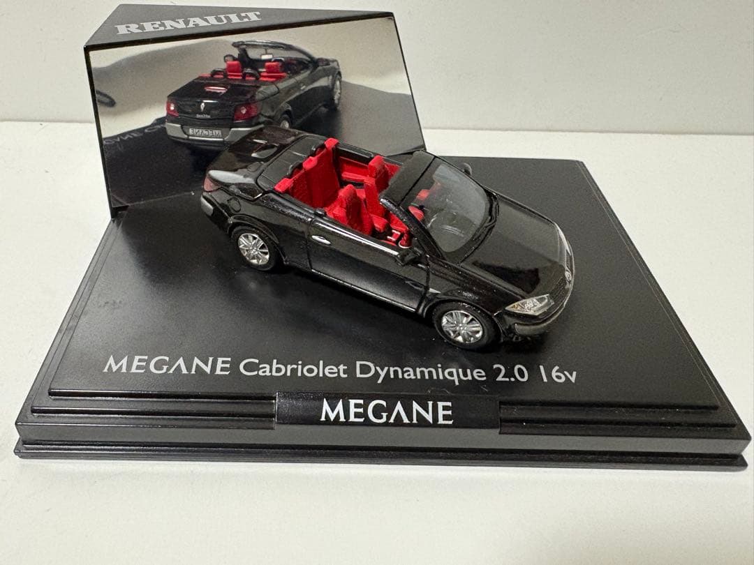 【希少・ルノー純正】1/43 メガーヌ カブリオレ ダイナミクス 2.0 16v