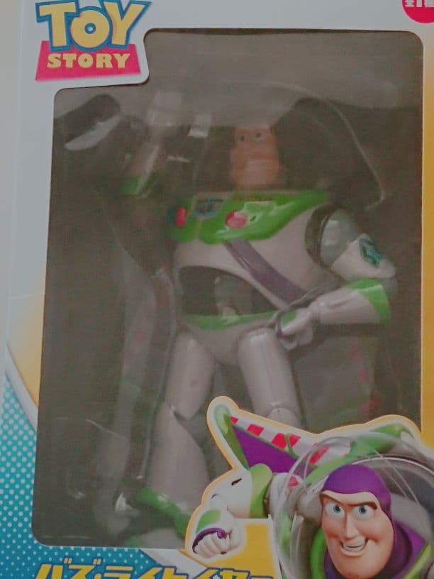 バズライトイヤー　フィギュア