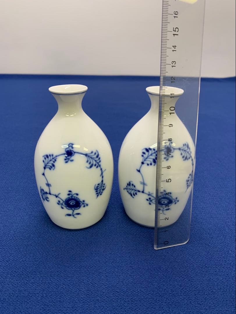 未使用共箱付ロイヤルコペンハーゲン ブルーフルーテッド酒器揃 徳利2盃5朱塗黒塗