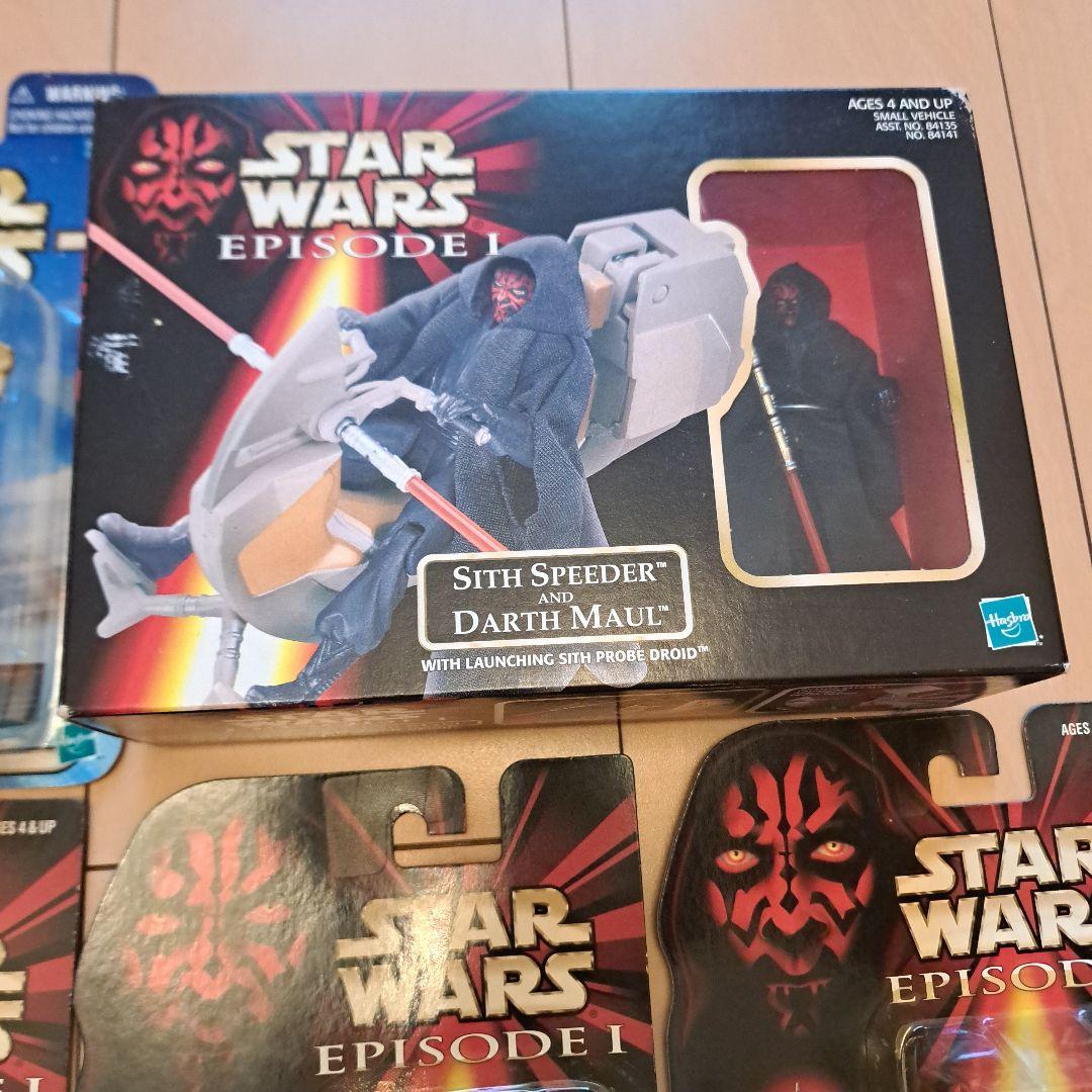 最終値下げ！スター・ウォーズ フィギュアセット(右上フィギュアのみ開封あり)