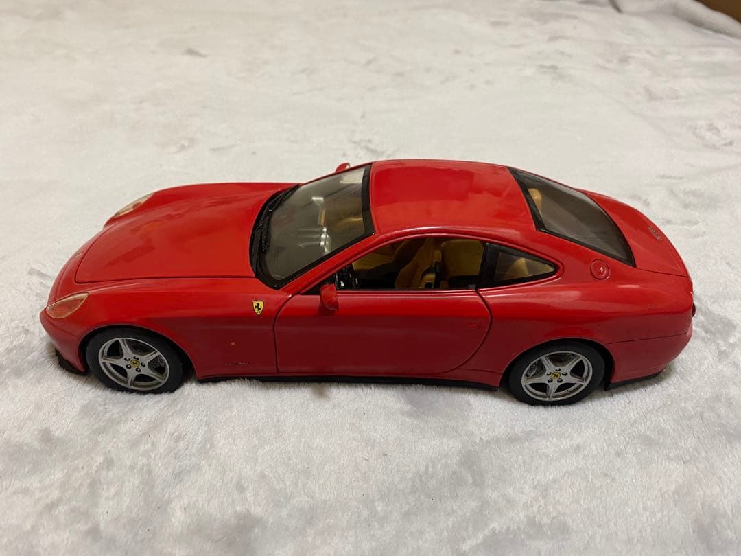 ミニカー HOTWHEELS Ferrari 612 SCAGLIETTI 1/18