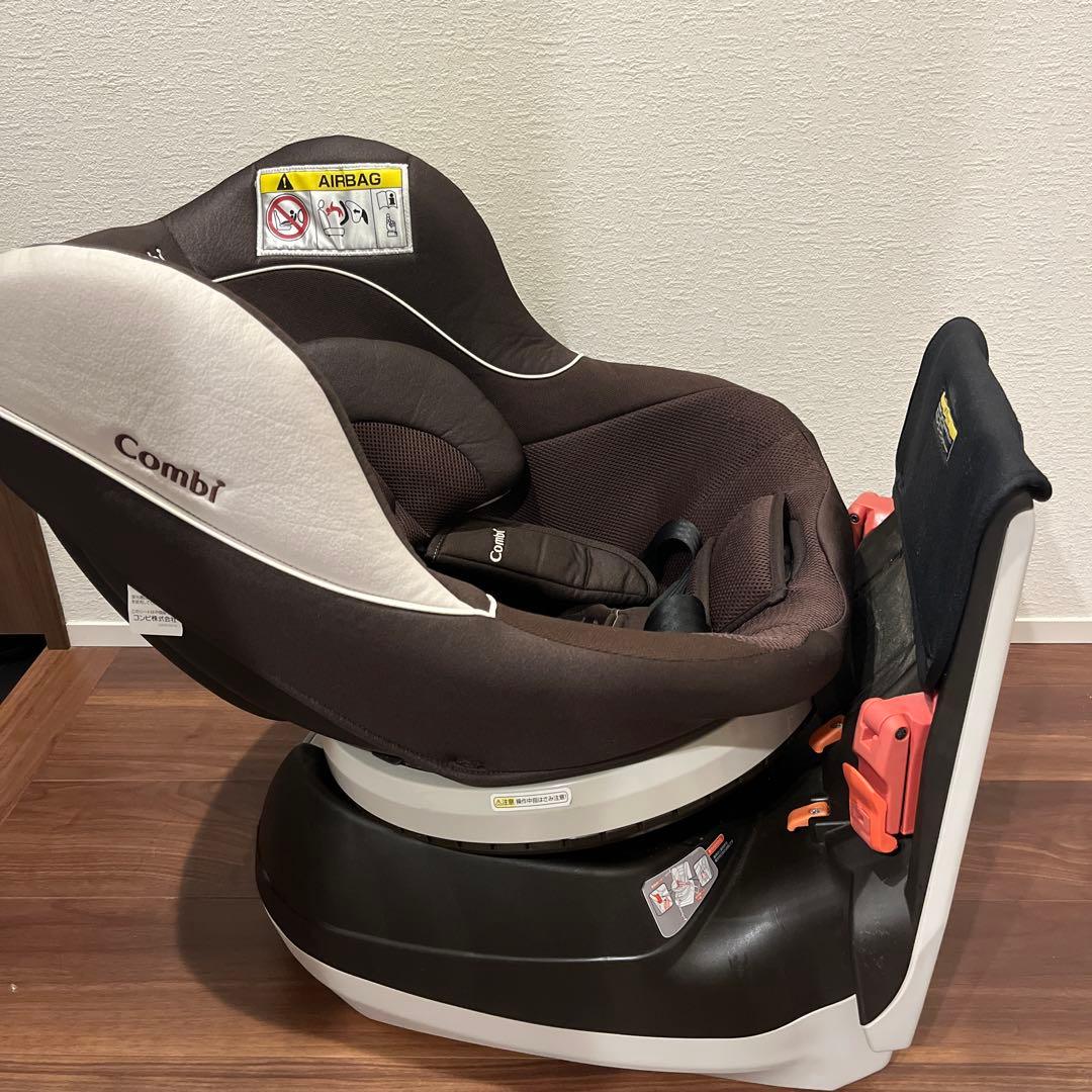 コンビ　チャイルドシート　ネルーム　lite