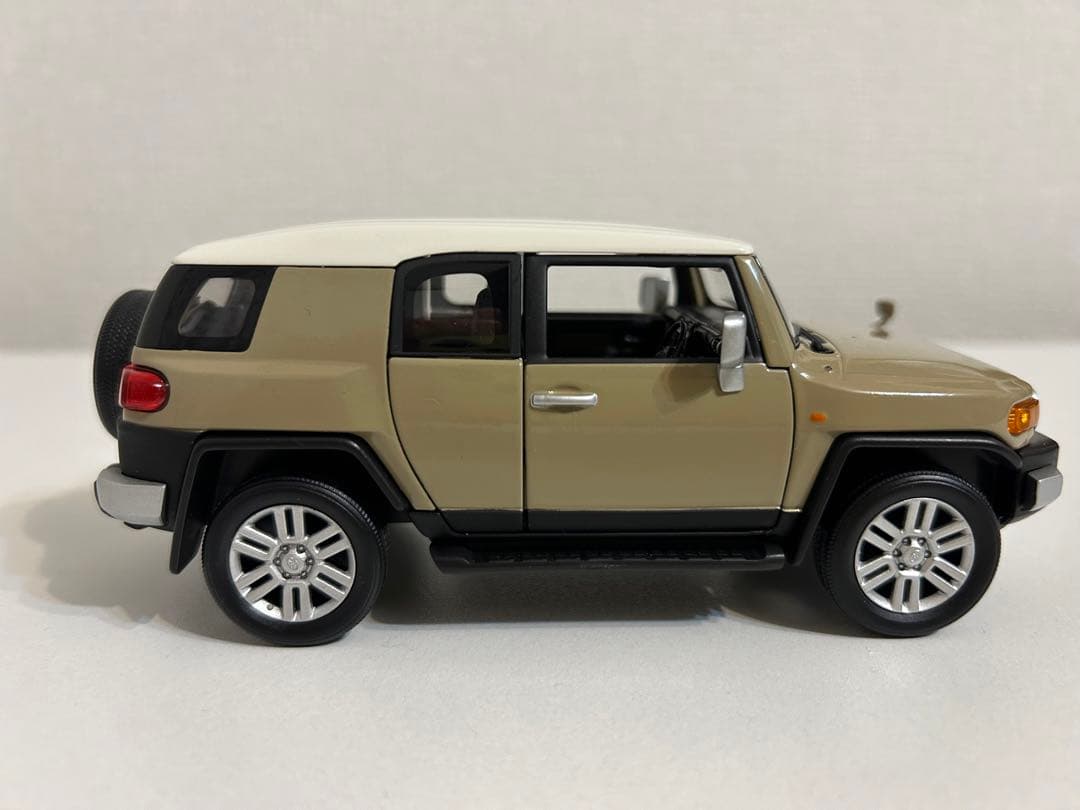 FJクルーザー カラーサンプル ミニカーセット