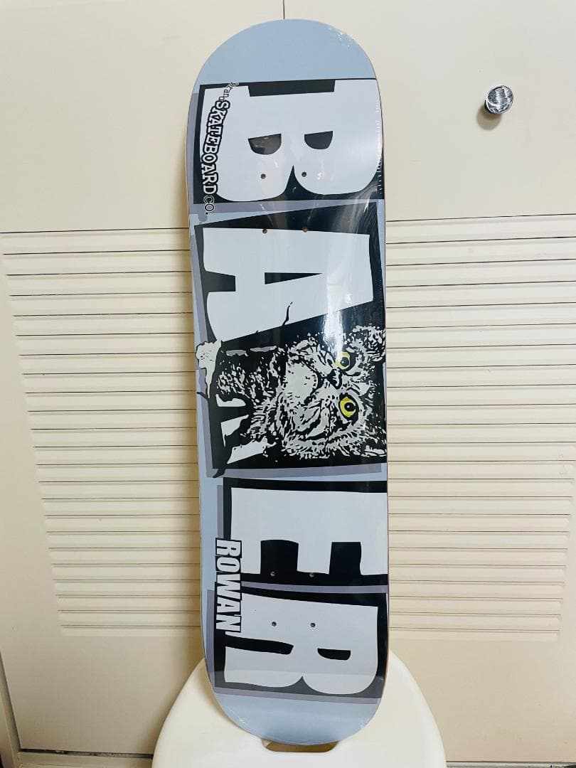 台湾製無地黒デッキテープ付き BAKER ベーカースケートボード 8.0デッキ