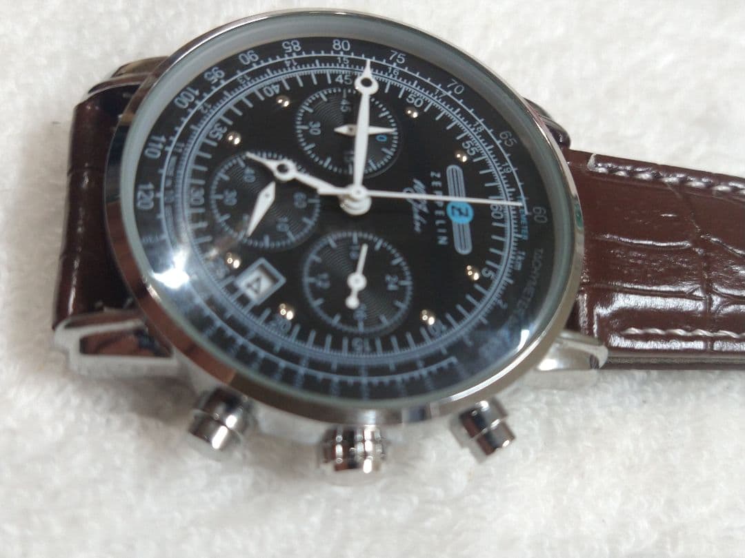 ラストの１本！ZEPPPELIN 飛行船100周年クロノグラフ クォーツブラック