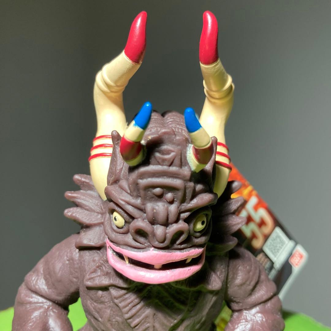 ウルトラ怪獣500 カプセル怪獣 ミクラス - メルカリ