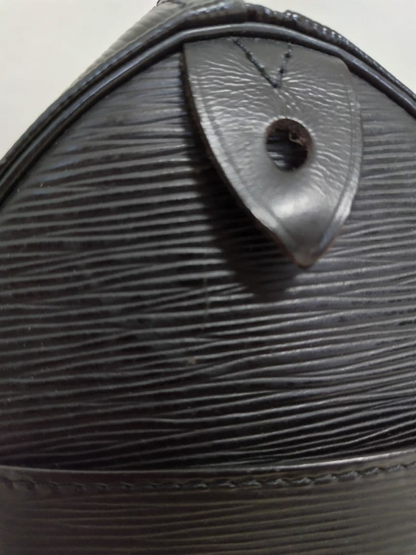 ルイ・ヴィトン　エピレザー ブラックハンドバッグ