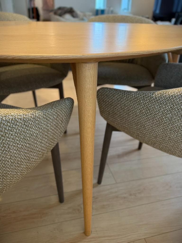 緊急値下げACTUSダイニングテーブル KULAUM オーク無垢材 幅160cm