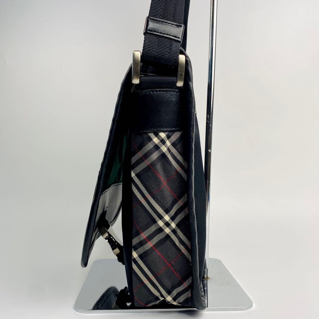 バーバリーナイロンバッグ肩掛け可能ノバチェック刺繍ロゴブラック￼