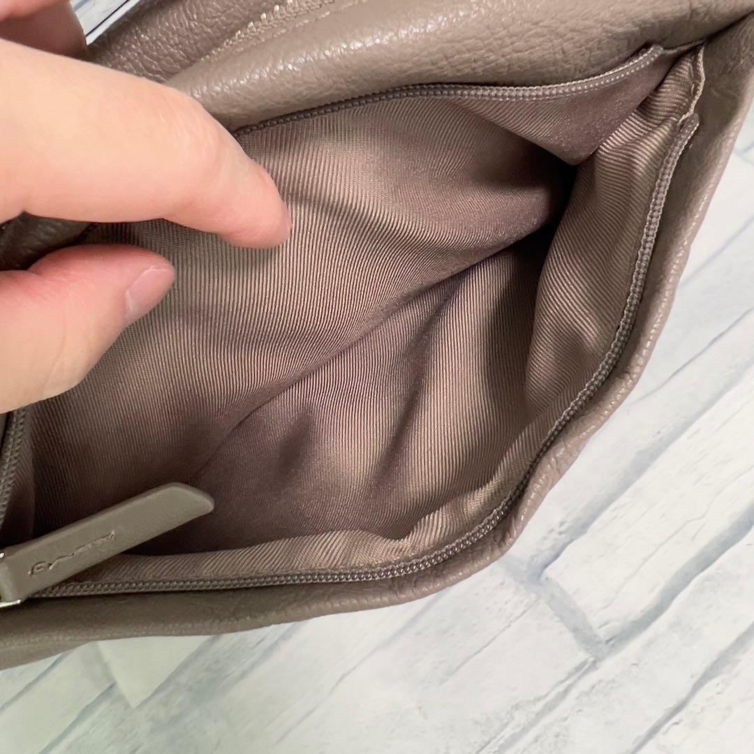 ear PAPILLONNERイアパピヨネ ボックスショルダーバッグ モカ　山羊