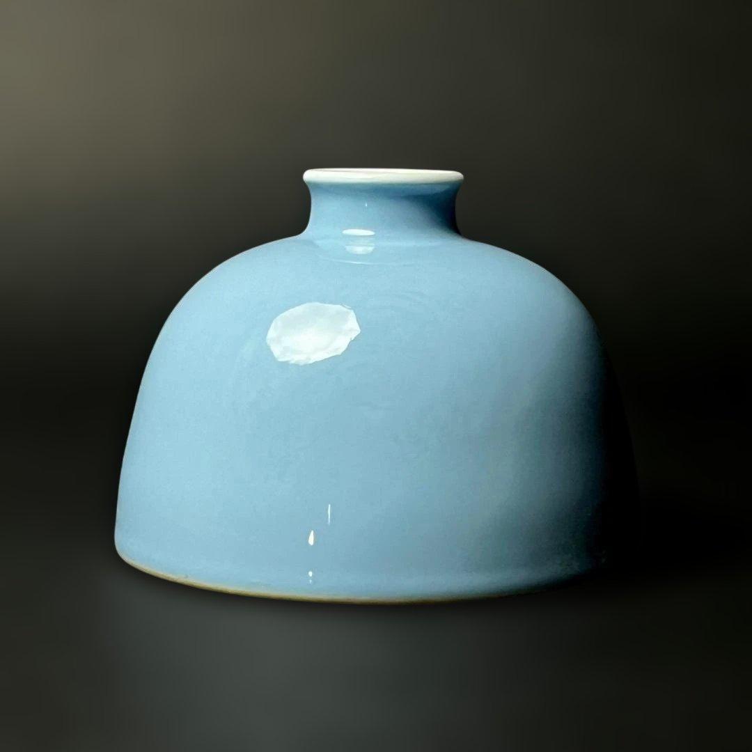 唐物 天青釉暗刻龍紋太白尊 大清康煕年製