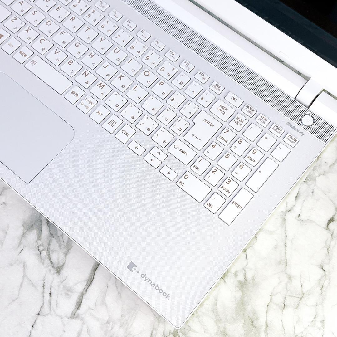 Windows11✨爆速SSD✨おしゃれ白ノートパソコン✨カメラ薄型✨初心者向け