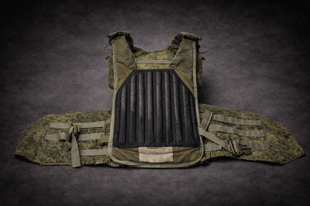 ロシア軍 実物 Ratnik 6B45 第2世代 ケブラー入 サイズ2 - メルカリ