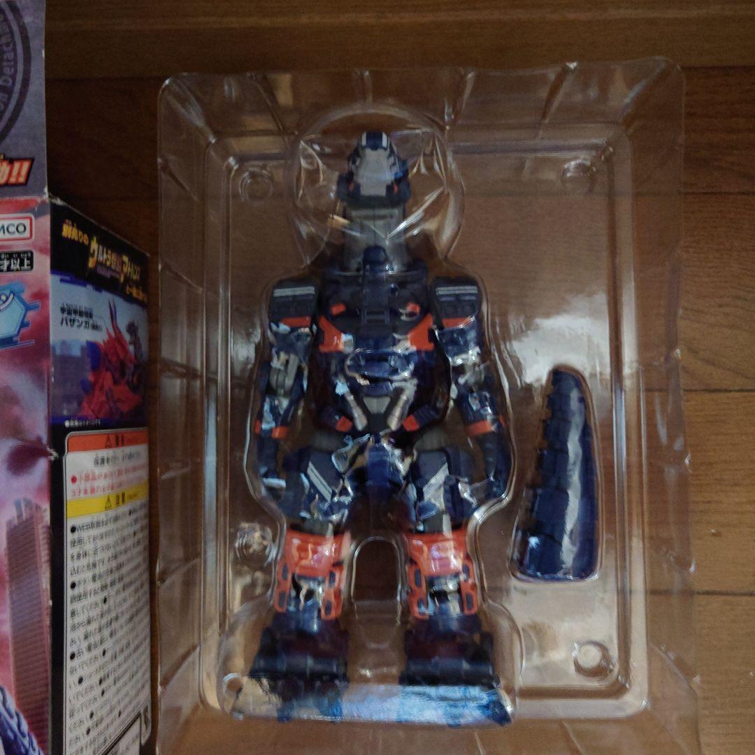 DXアースガロンと怪獣アドバンス ニジカガチ、ブレーザーの3点セット