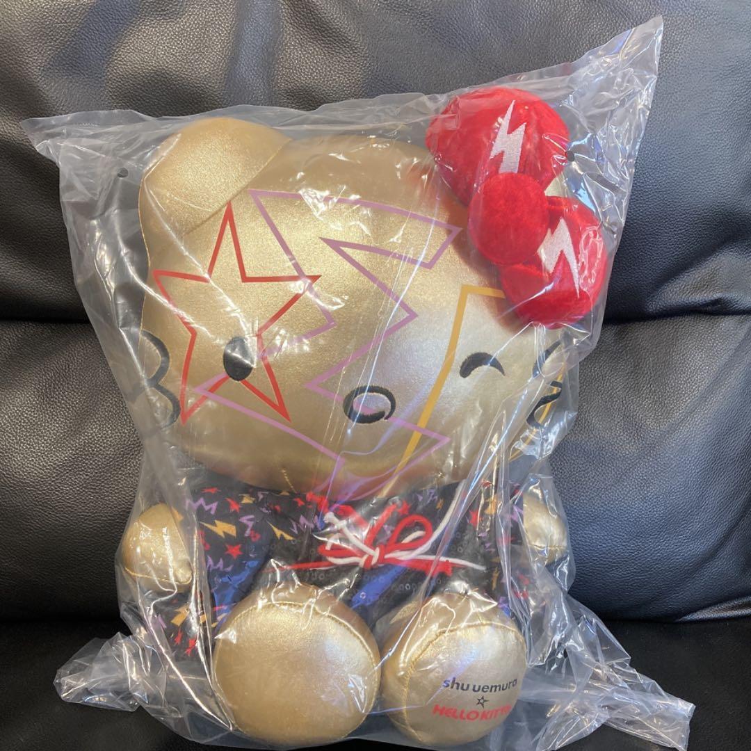シュウウエムラ　ハローキティ　マスコット　ぬいぐるみ