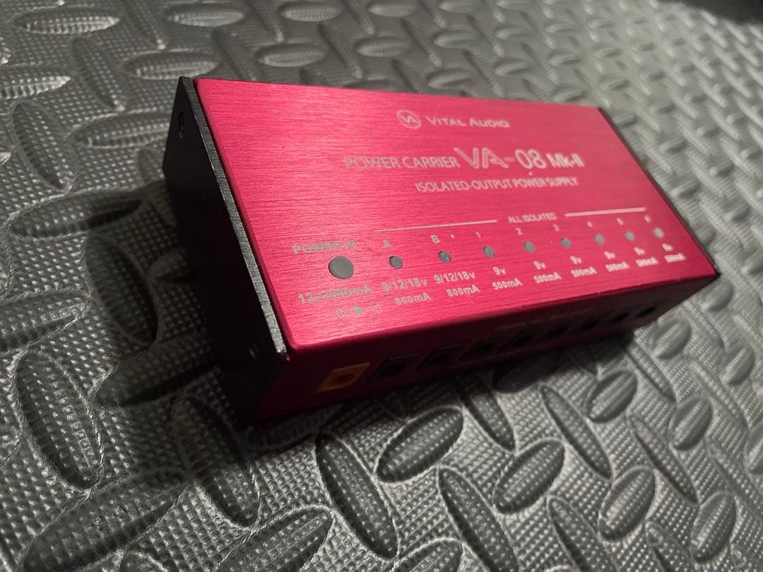 VITAL AUDIO VA-08 Mk-II（エフェクター用パワーサプライ）
