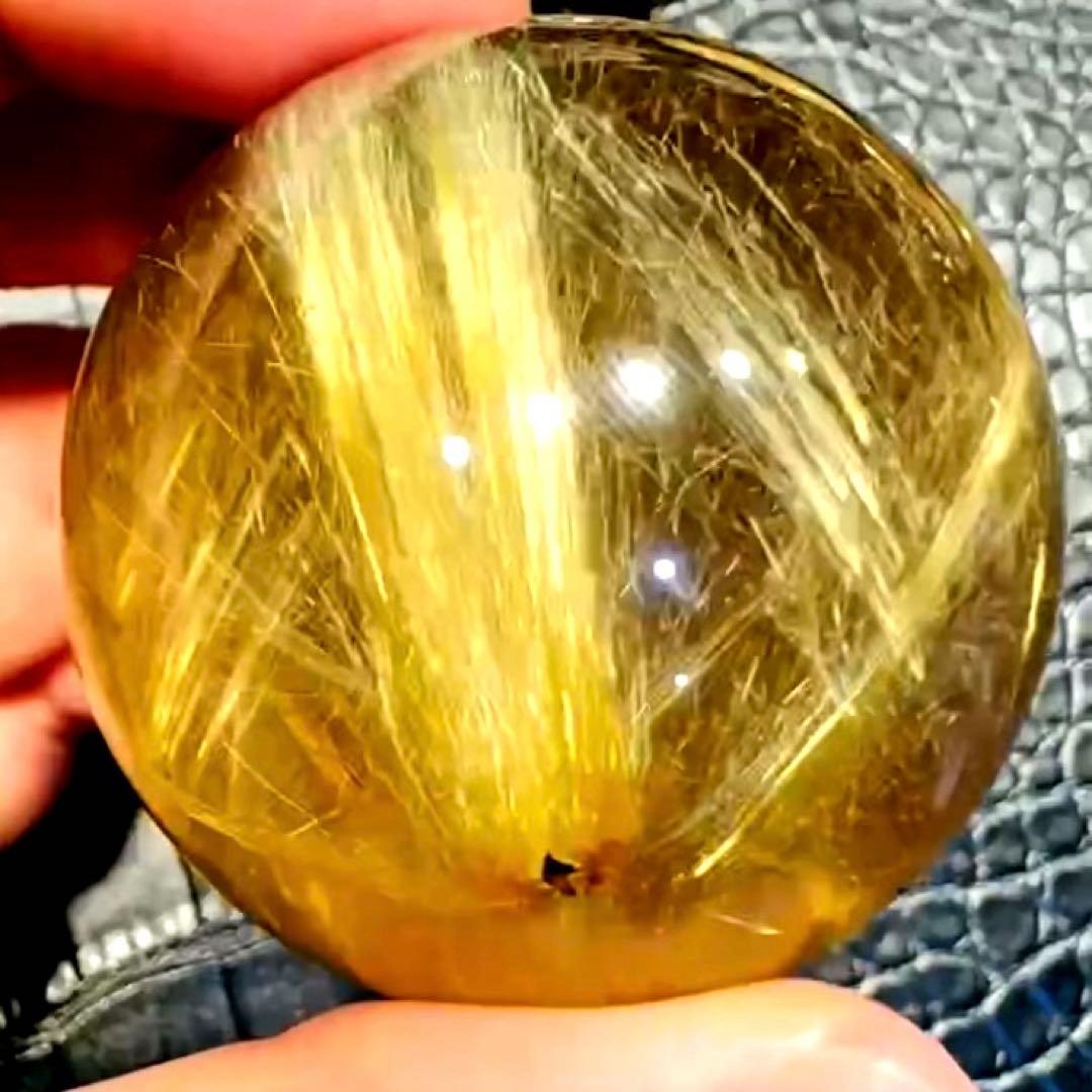 超絶綺麗✨48mm ゴールドタイチンルチルクォーツ 丸玉 スフィア 金針