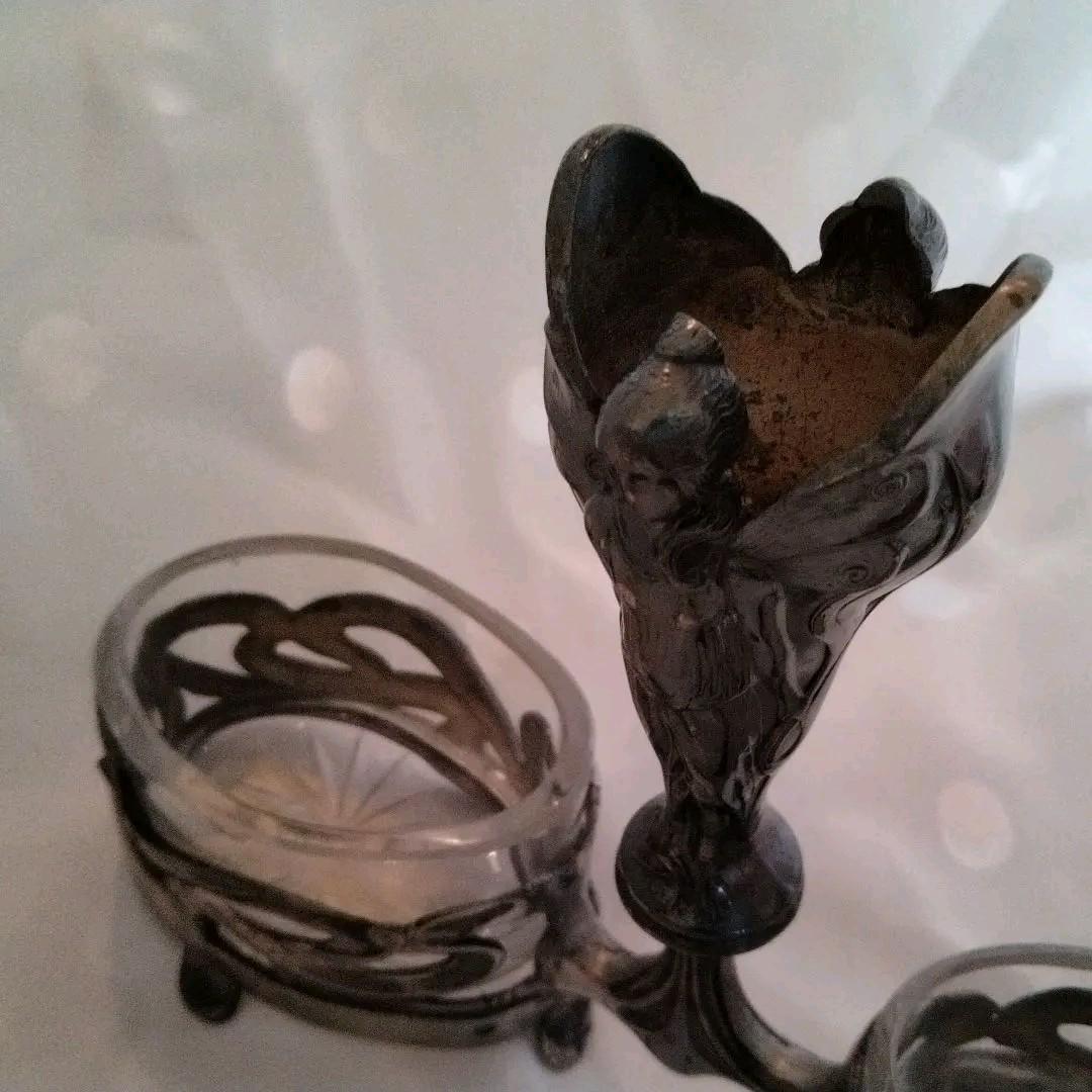 匿名配送、おまとめ購入歓迎、女神の、塩入れ。アンテイーク。テ一ブル