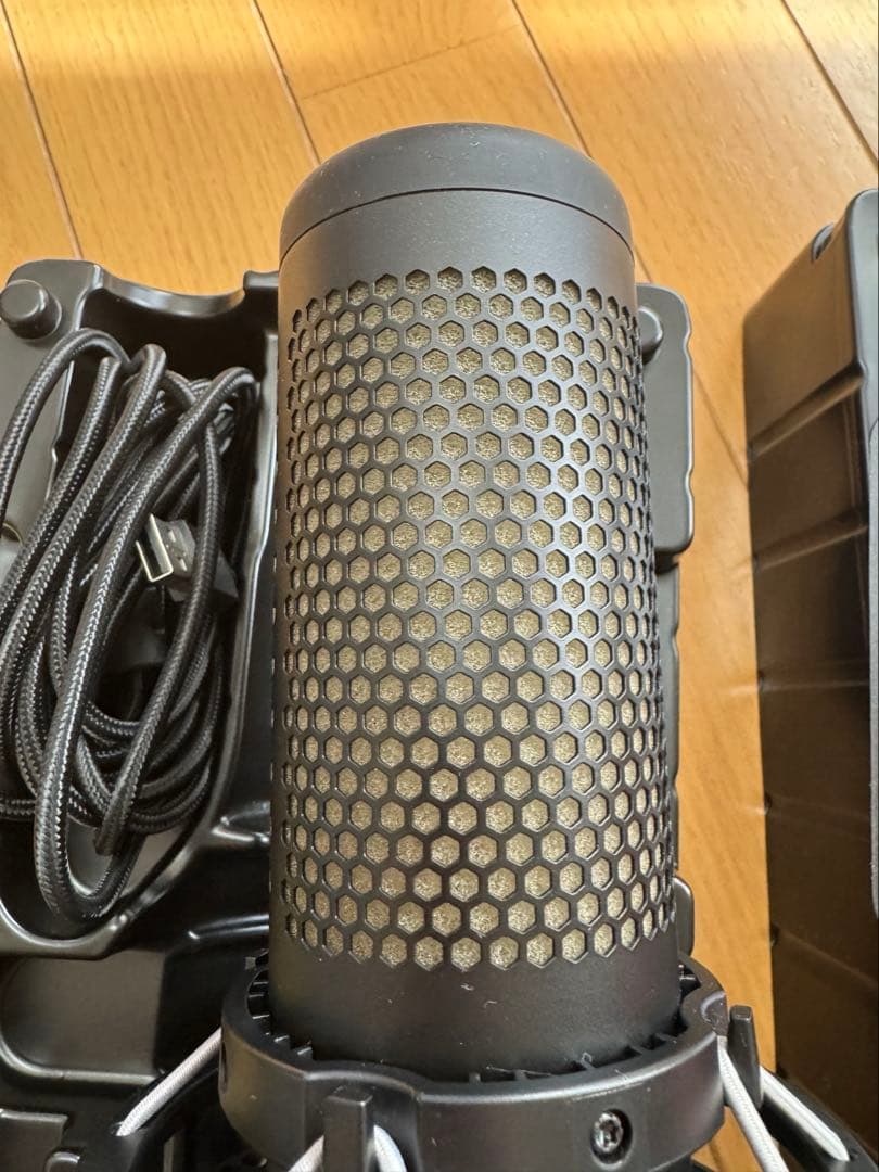 Hyper X quadcast S スタンドマイク