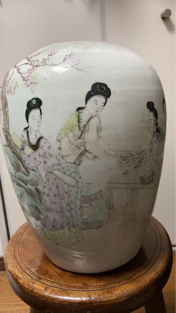 ス*ド様 骨董品3つ￼ 年季もの ￼染付人物文花 ツボ まとめ売り￼ ス*ド様 骨董品3つ￼ 年季もの ￼染付人物文