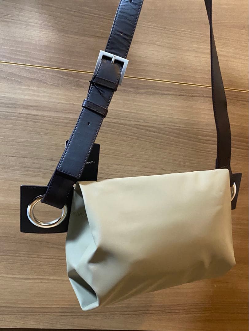 kawakawa hatomeボディバッグ