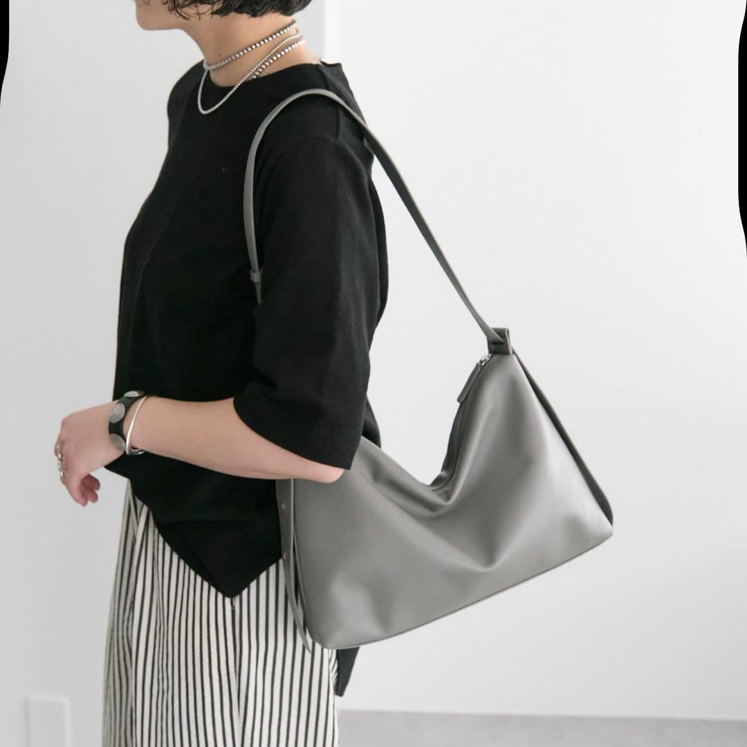 【ear PAPILLONNER/イアパピヨネ】2wayレザーショルダーバッグ