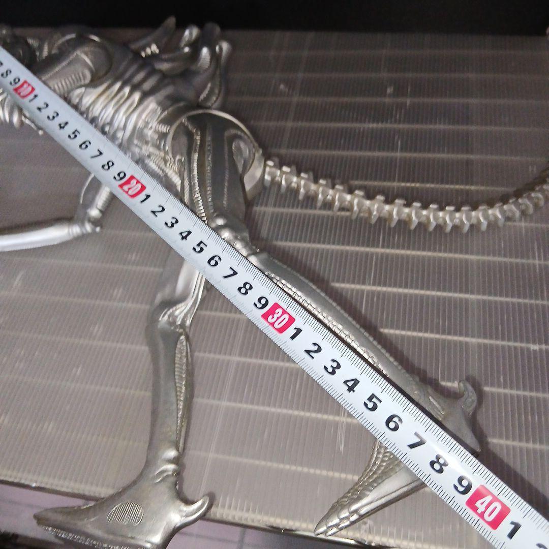 エイリアンフィギュア 可動式 シルバー 約30cm