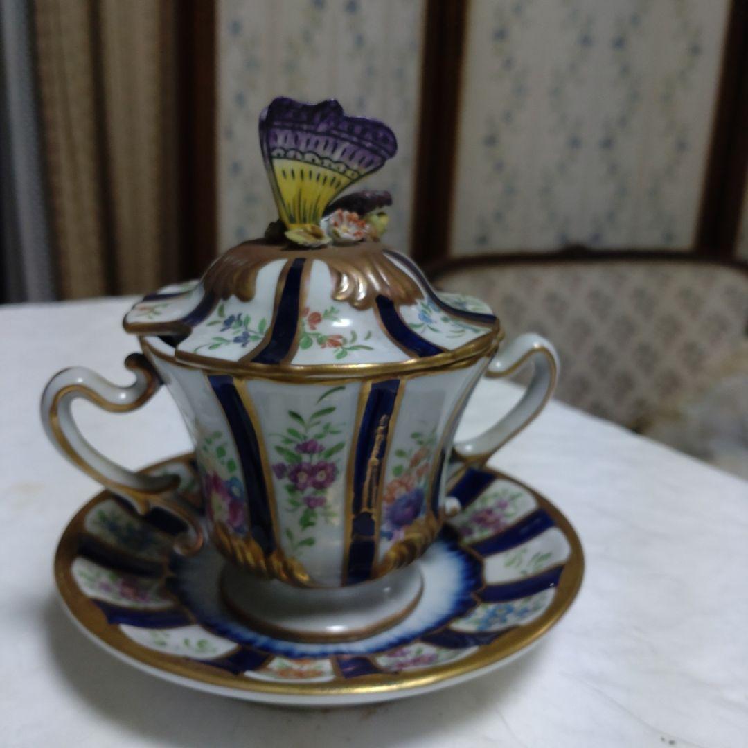 ビンテージイタリー製手描き花柄バタフライの取っ手装飾のシュガーポット ビンテージイタリー製手描き花柄バタフライの取っ手装飾のシュガーポット