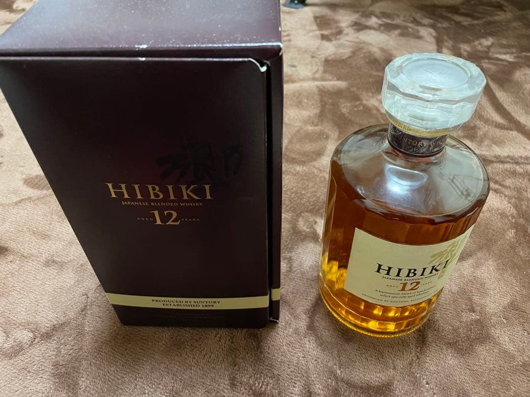 SUNTORY HIBIKI 響 12年 700ml 化粧箱付 化粧箱（響 japanese harmony