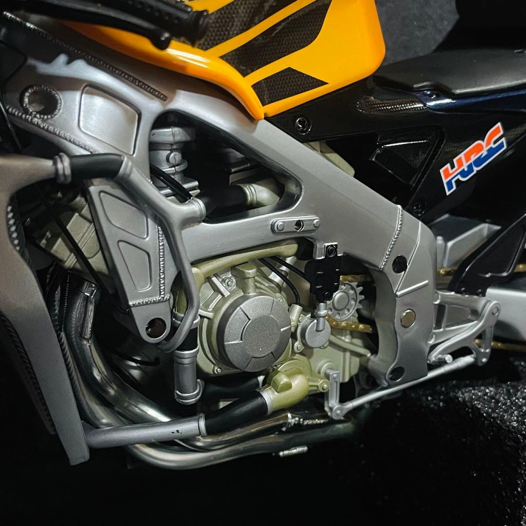 1/6 PMA レプソル ホンダ RC211V 2002 V.ロッシ