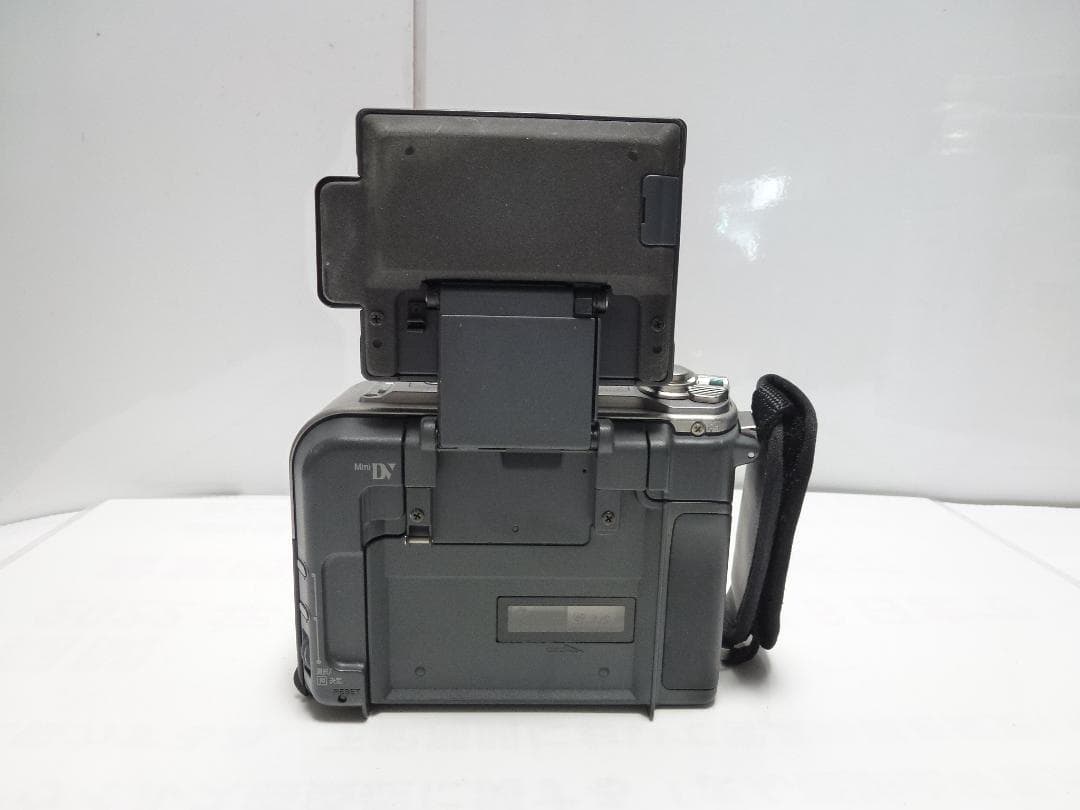 希少　動作品　Mini DV　ソニーデジタルビデオカメラ　 DCR-SC100