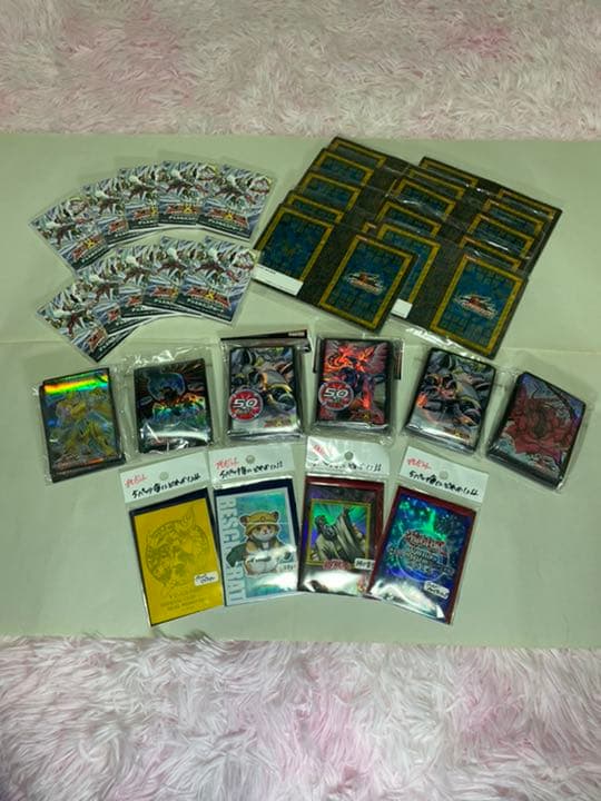 値下げけ継続中！遊戯王 引退品 レリーフ117種170枚＋非売品パック100枚他