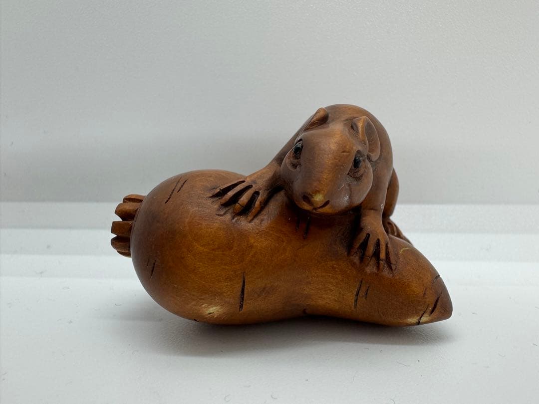 美品】ネズミ 鼠 根付 木彫 置物 工芸品 美術品 骨董 光玉 在銘 - メルカリ
