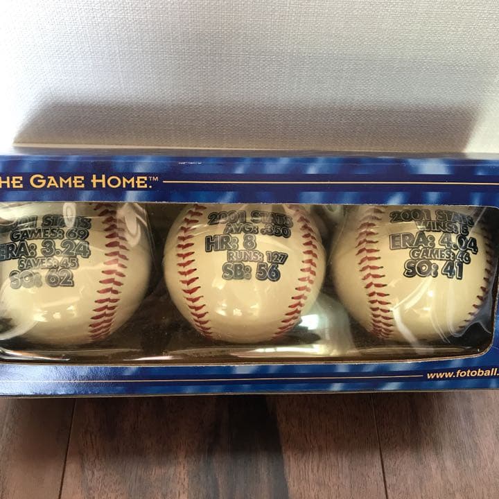 イチロー、佐々木、長谷川サイン入りボール