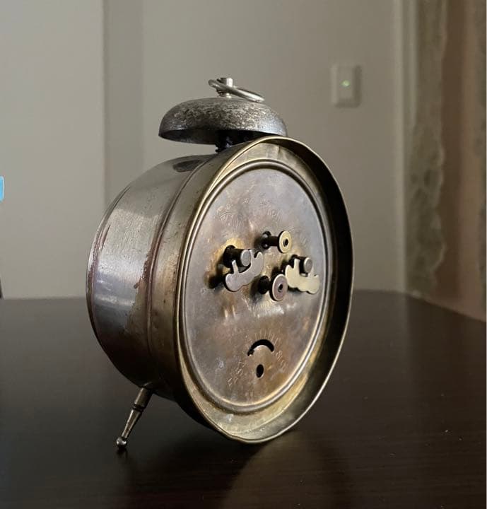 ヘソ型目覚まし時計 SEIKOSHA アンティーク ゼンマイ目覚まし時計 精工