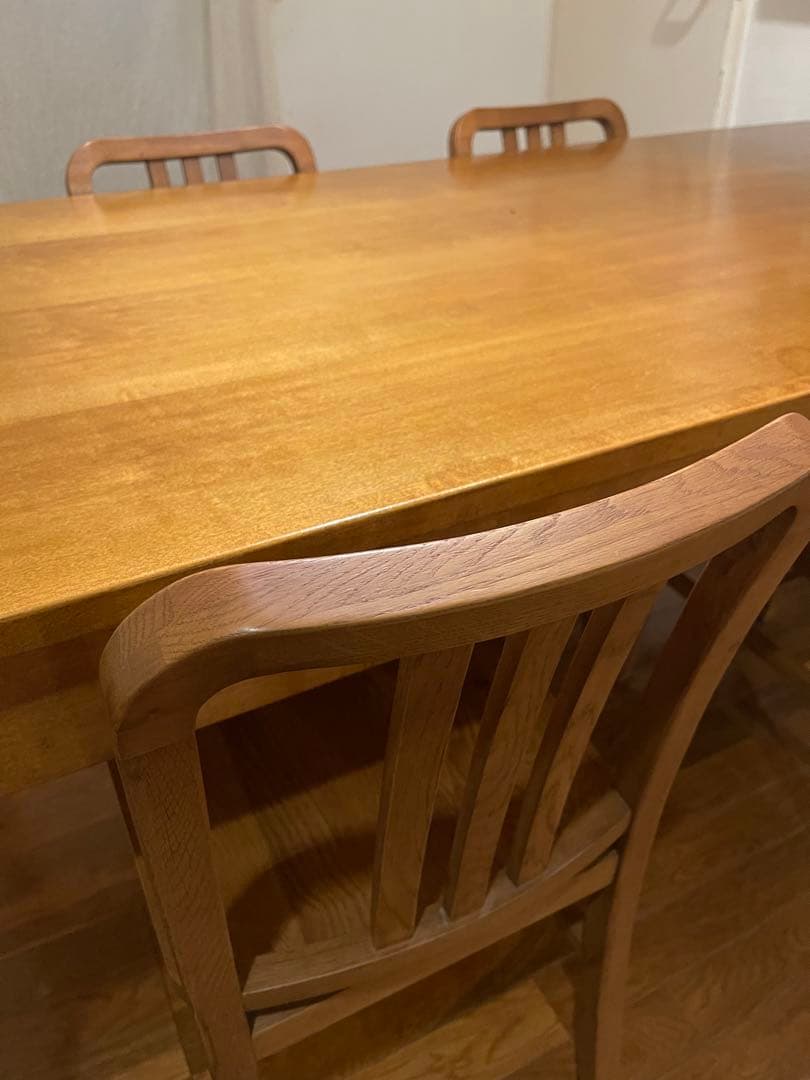 アッキーさま専用　珍しい大きめのダイニングテーブルになります！