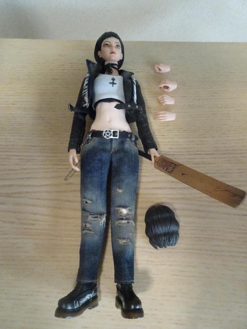 ハンニ 女性 1/6スケール ハンニバルマスクタイプ ホットトイズ