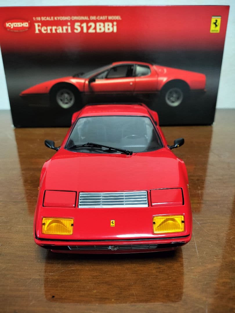 京商1/18フェラーリ512BBi 【新パッケージ】レッド