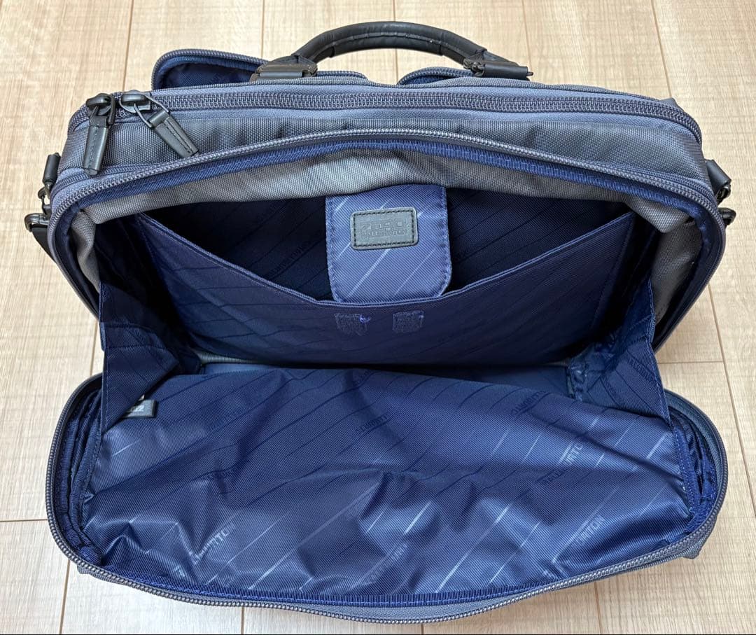 ZERO HALLIBURTON ビジネスバッグ グレイッシュブルー