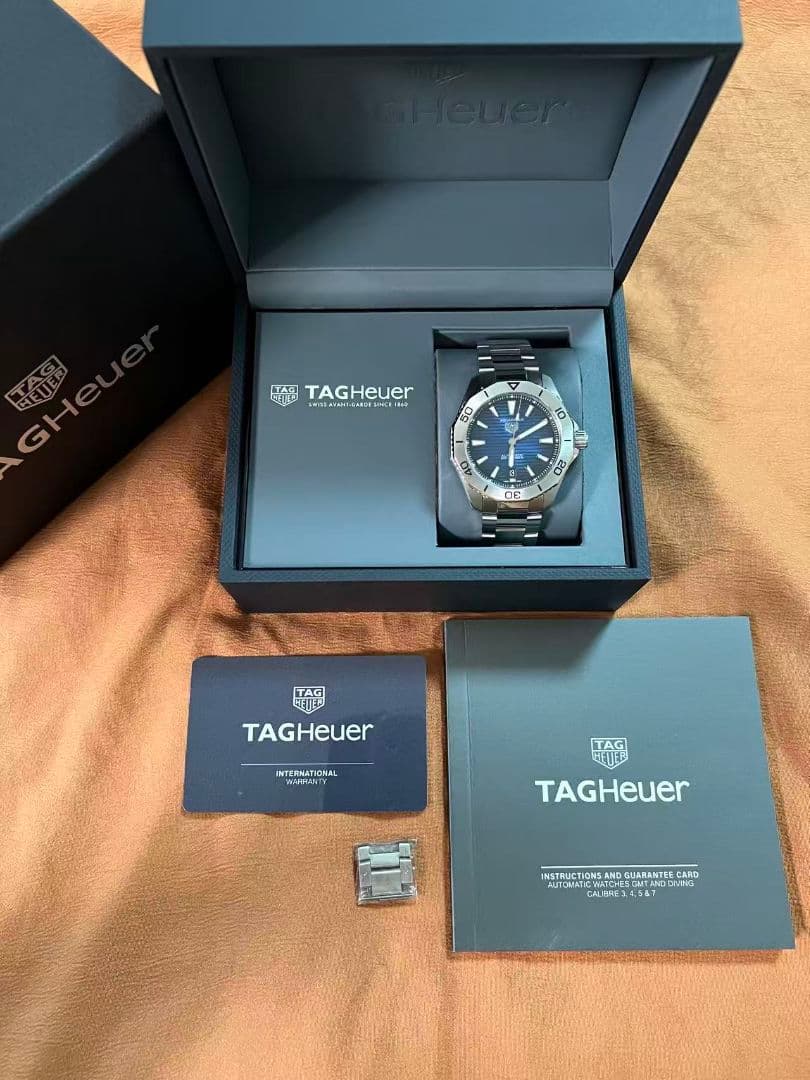 タグホイヤー WBP2111アクアレーサー デイト 自動巻き