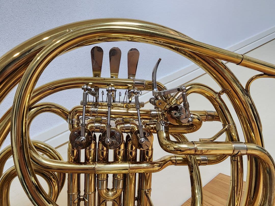 フレンチホルン　マウスピース付