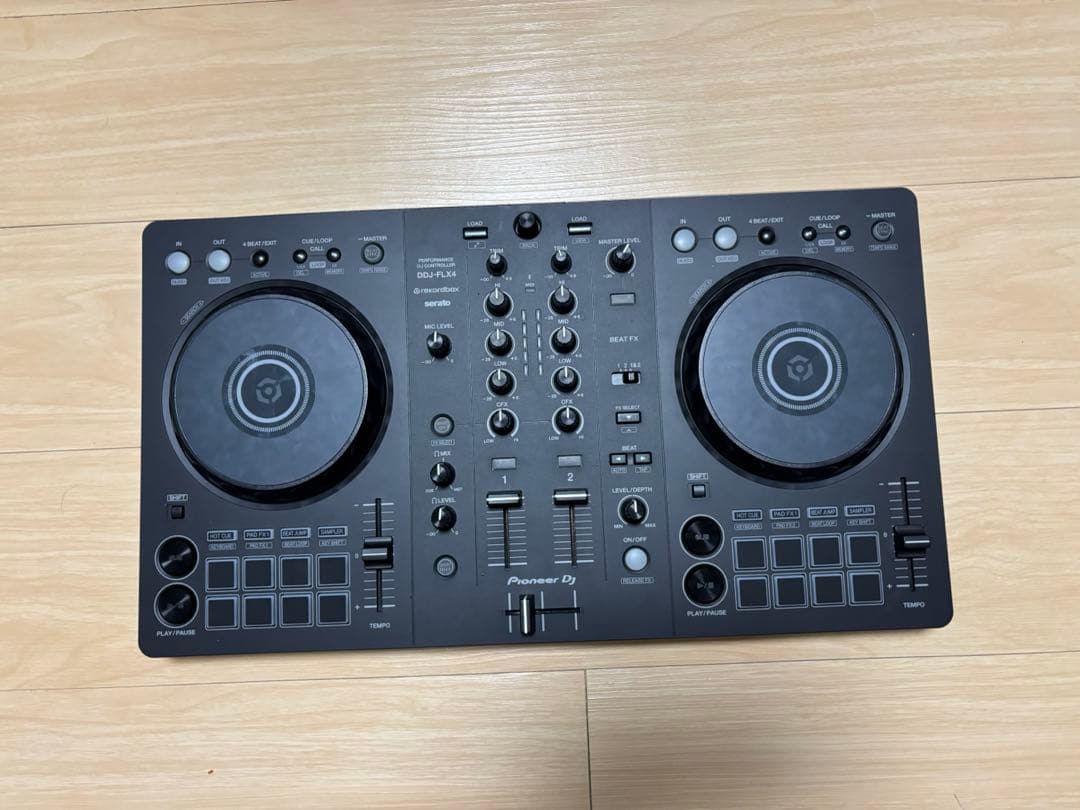 DDJ-Flex4 コントローラー DDJ-FLX4-N - 2-channel DJ controller for multiple DJ applications