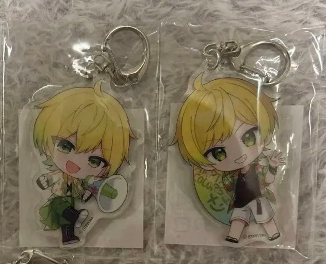 AMPTAK×COLORS ぷりっつ アクリルキーホルダー - メルカリ